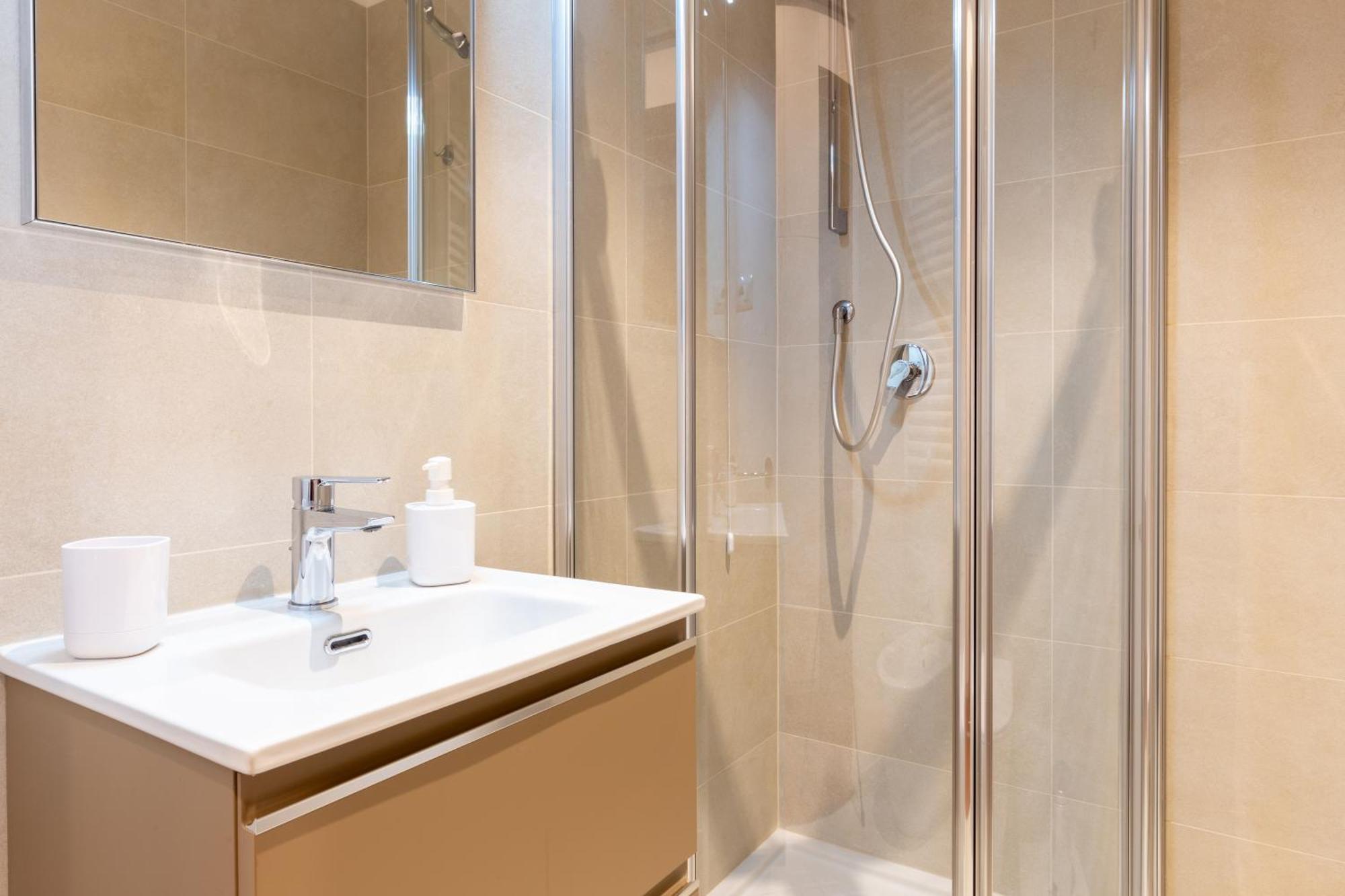Apartment Poggioli House Up 4pp Policlinico *